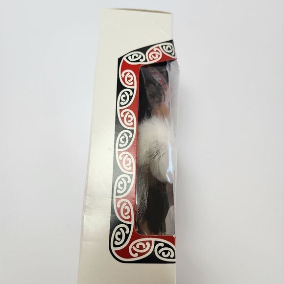 Vintage Parrs New Zealand Wahine Porcelain Doll 8" in Box - Picture 4 of 9
